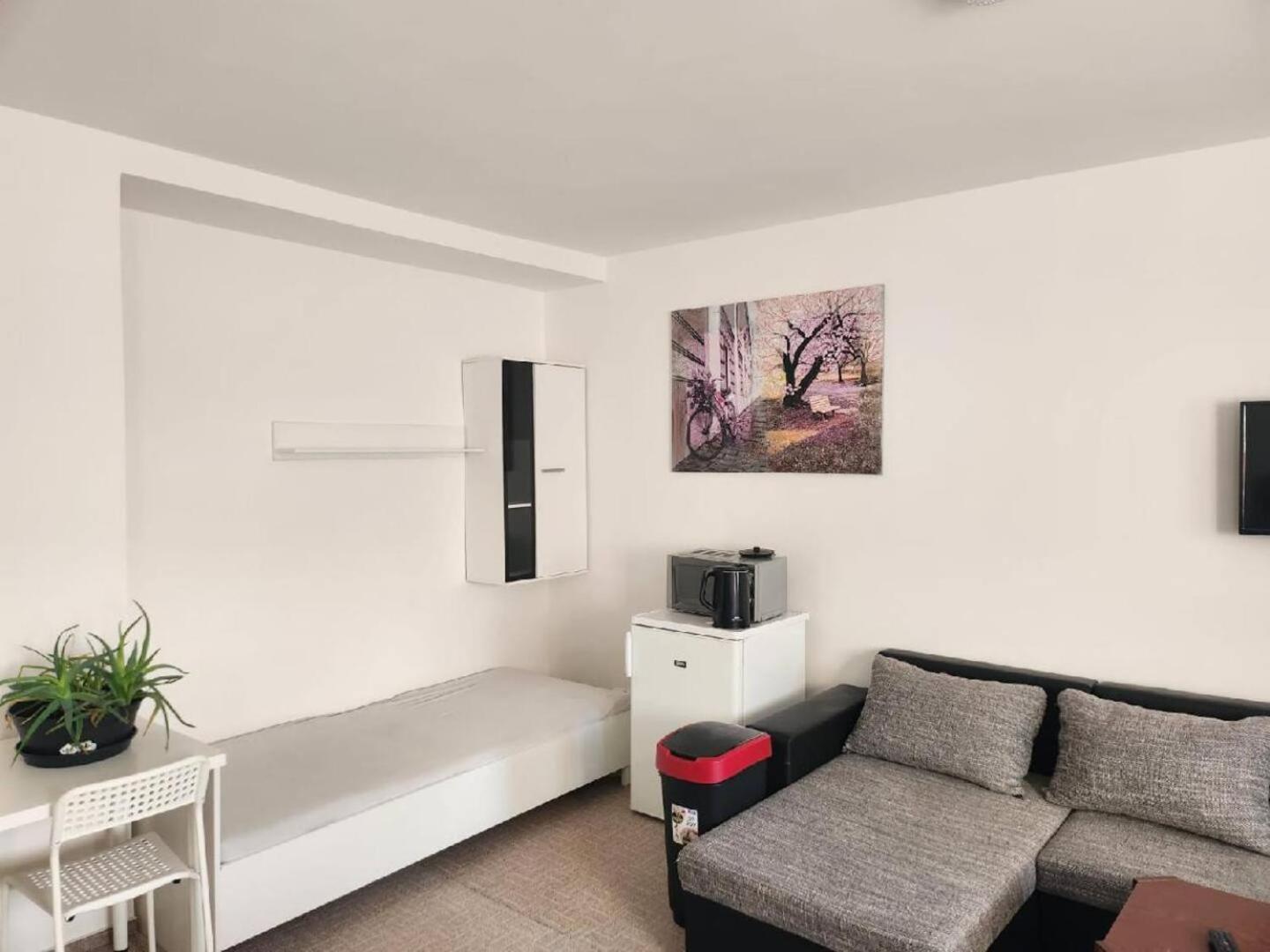 Homestay U Hanky Zdiby Экстерьер фото